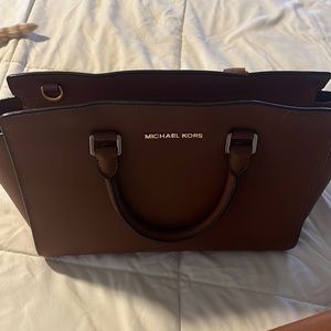 Michael kors purse and wallet